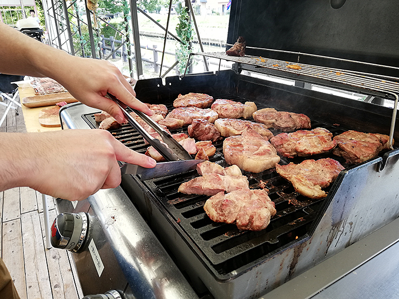 与板中川清兵衛BBQビール園｜長岡産豚肩ロース