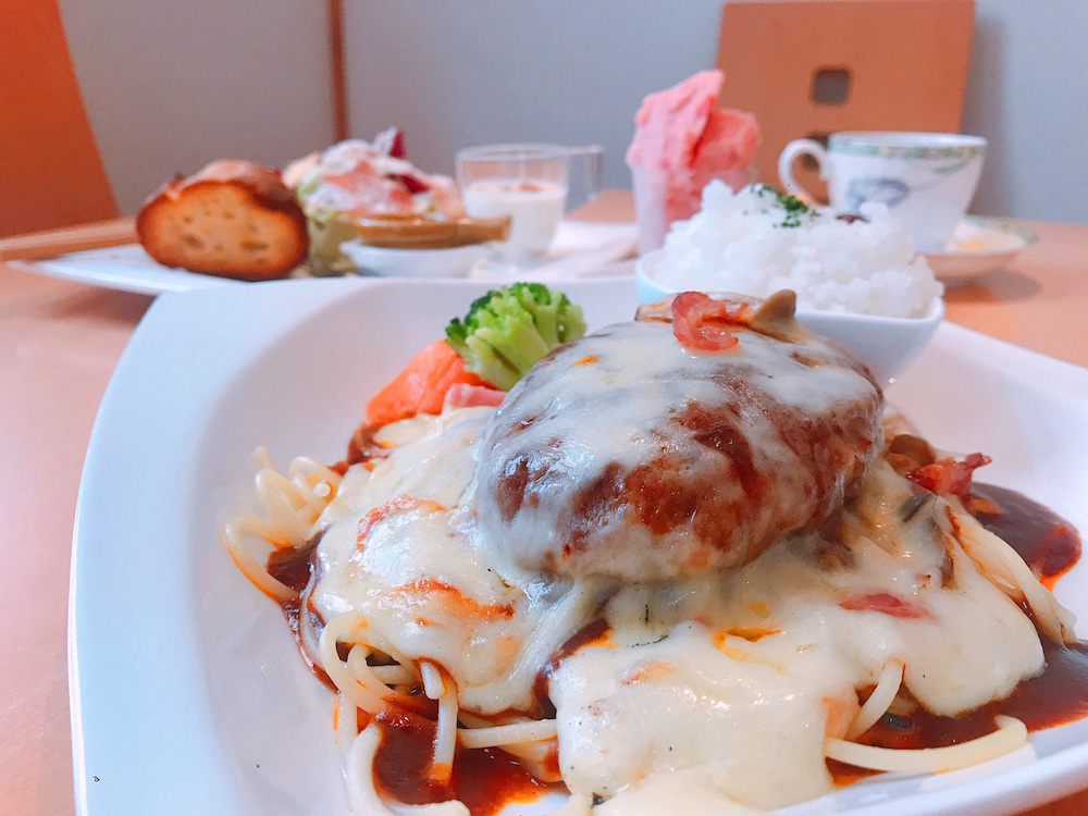 見附市 お腹いっぱいの洋食に満足 ビストロムッシュの店 ララライフ Raralife 新潟ろうきんの女性応援サイト 見附市 お腹いっぱいの洋食に満足 ビストロムッシュの店 ララライフ Raralife 新潟ろうきんの女性応援サイト